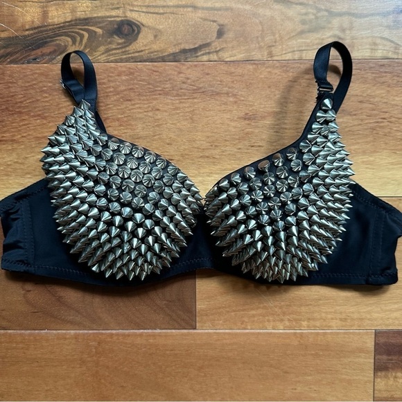 Spiked Bra Spirit Halloween - Picture 2 of 7
